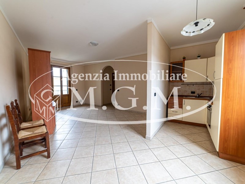 Trilocale in Vendita a Santa Croce sull'Arno, zona Staffoli, 125'000€, 87 m², arredato