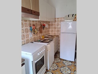 Quadrilocale in Vendita a Carrara, zona Marina di Carrara, 178'000&euro;, 76 m², arredato