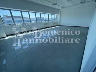 Capannone in Affitto a Pisa, zona Ospedaletto, 6'250€, 507 m²