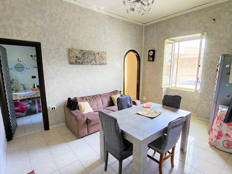Trilocale in Vendita a Afragola, 85'000€, 75 m²