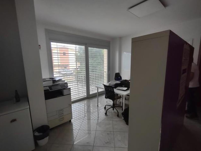 Ufficio in Vendita a Gatteo, 83'813€, 121 m²