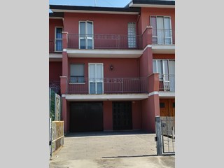 Villetta a schiera in Vendita a Ostellato, 140'000€, 150 m²