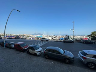 Appartamento in Vendita a Napoli, zona Mergellina, 1'290'000€, 170 m²