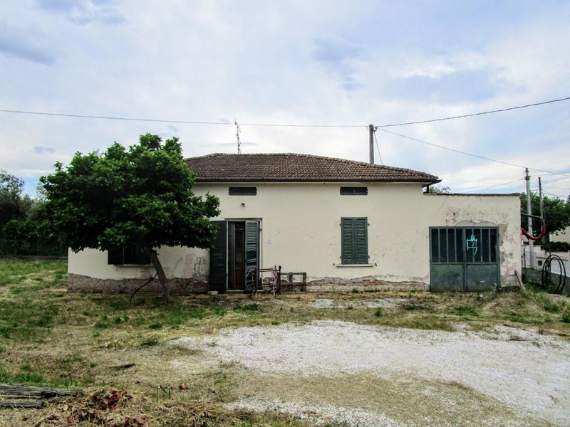Casa Indipendente in Vendita a Fucecchio, zona Querce, 145'000€, 148 m², con Box