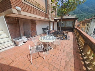 Casa Semi Indipendente in Vendita a Badalucco, 159'000€, 100 m²