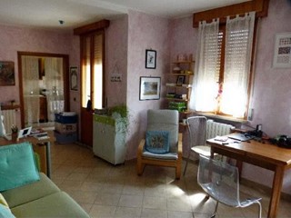 Casa Indipendente in Vendita a Forlì, zona Villafranca Di ForlÃ¬, 101'250€, 185 m²