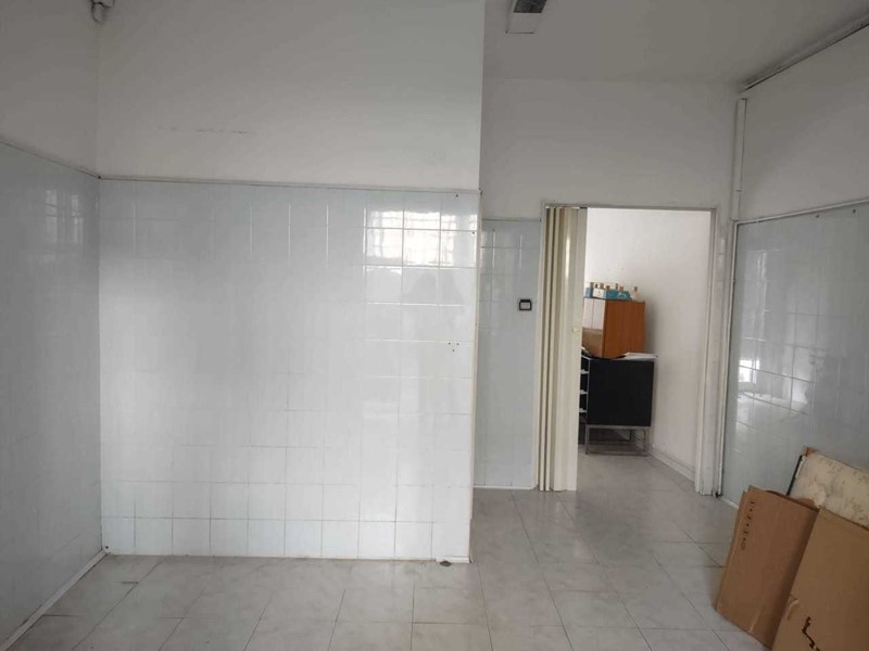 Immobile commerciale in Affitto a Jesi, 400€, 50 m²