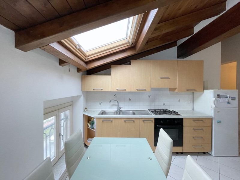 Attico in Vendita a Camaiore, zona Lido di Camaiore, 135'000&euro;, 45 m²