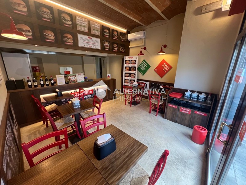 Negozio in Vendita a Pisa, 149'000€, 65 m²