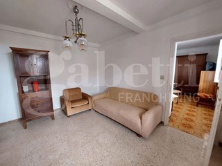 Trilocale in Vendita a Amelia, 36'500€, 83 m²