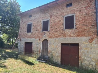 Casa Indipendente in Vendita a Cetona, 330'000€, 200 m²