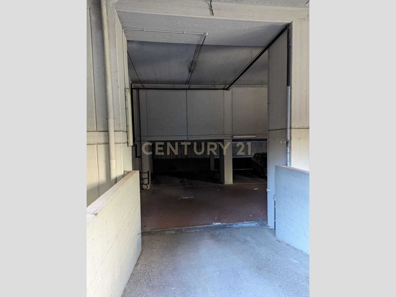 Box in Vendita a Roma, zona Eur Torrino, 9'500€, 20 m²