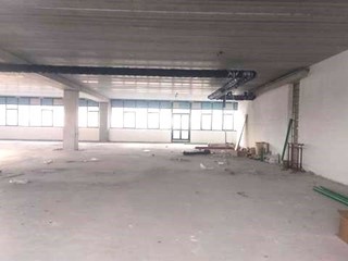 Capannone in Vendita a Civitanova Marche, 1'041'000€, 1140 m²