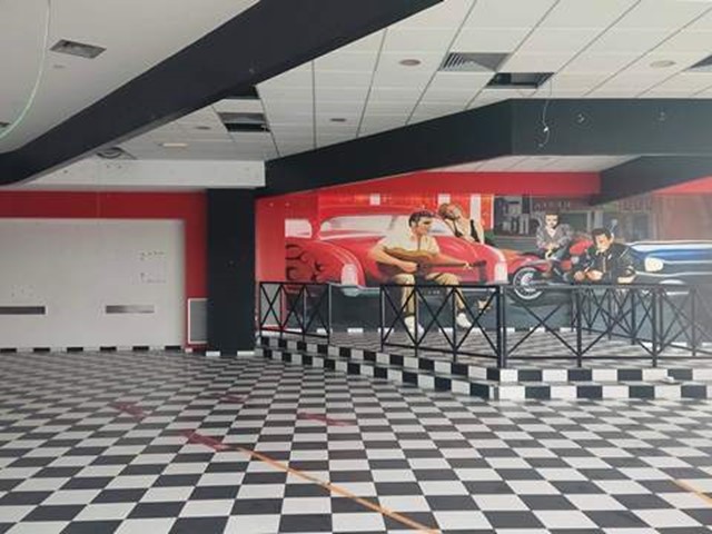 Immobile commerciale in Vendita a Civitanova Marche, 495'000€, 637 m²