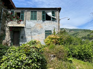 Casa Indipendente in Vendita a Molini di Triora, 65'000€, 120 m²