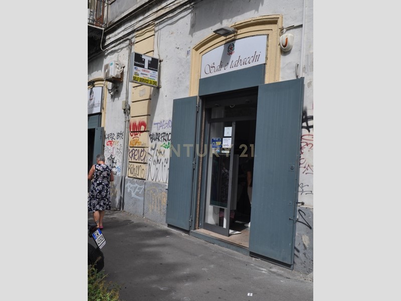 Attività commerciale in Vendita a Catania, 500'000€, , arredato