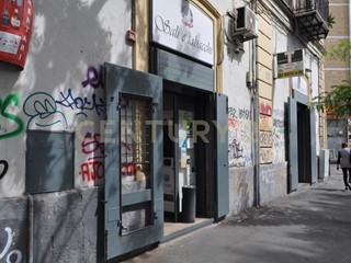 Attività commerciale in Vendita a Catania, 500'000€, , arredato