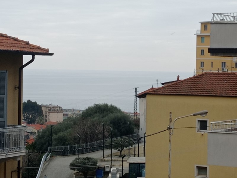 Quadrilocale in Vendita a Sanremo, zona Baragallo, 139'000€, 70 m²
