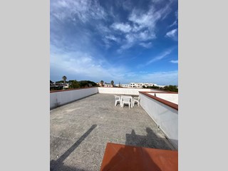 Trilocale in Vendita a Rodi Garganico, zona Lido del Sole, 90'000€, 80 m², arredato