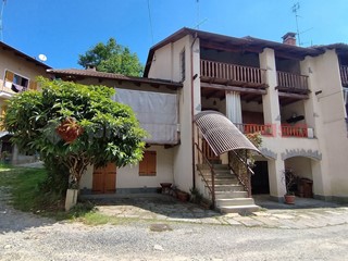 Casa Indipendente in Vendita a Cumiana, 97'000€, 200 m²