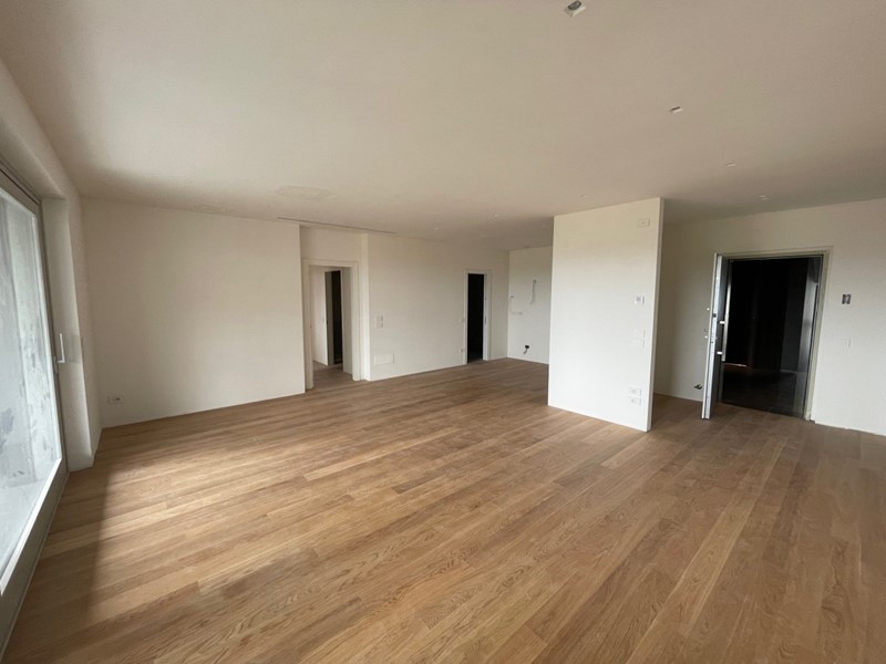Quadrilocale in Vendita a Perugia, zona Semicentrale, 464'000€, 152 m², con Box
