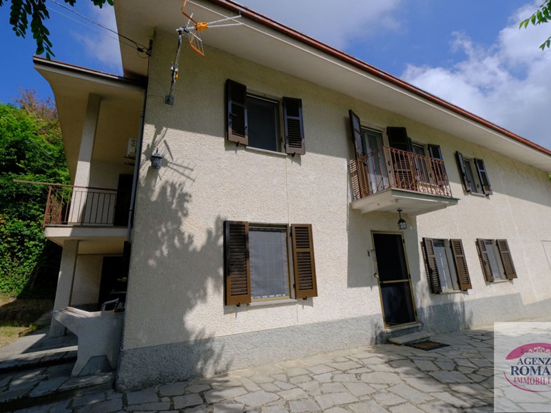 Casa Indipendente in Vendita a Ponzone, 220'000€, 400 m², con Box