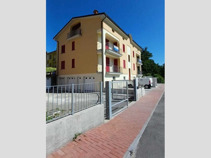 Quadrilocale in Vendita a Fornovo di Taro, 125'000&euro;, 57 m²