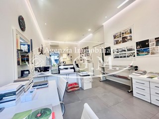 Ufficio in Affitto a Pontedera, 600€, 35 m²
