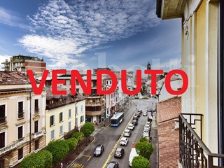 Appartamento in Vendita a Monza, 420'000€, 170 m²