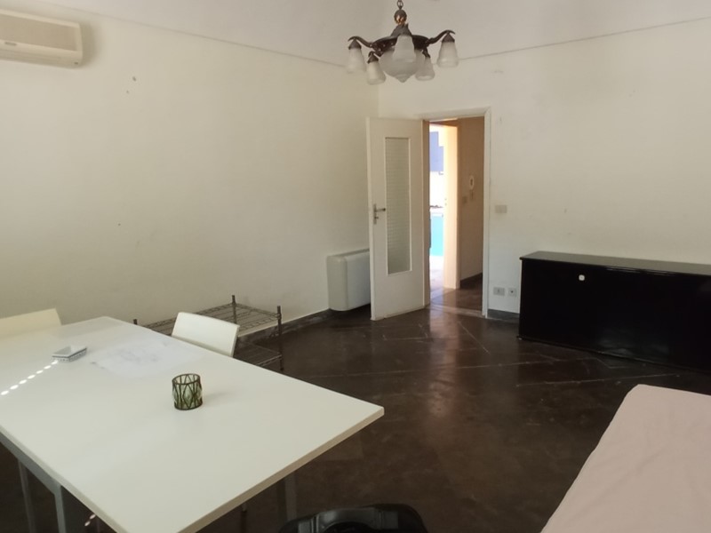 Casa Indipendente in Vendita a Ragusa, 120'000&euro;, 190 m², con Box