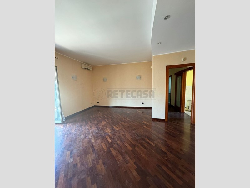 Appartamento in Vendita a Siracusa, 130'000€, 140 m²
