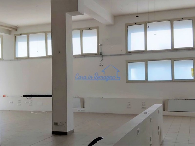 Ufficio in Vendita a Rimini, 260'000€, 170 m²