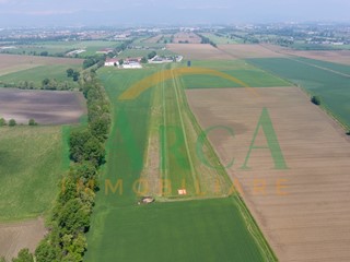 Terreno agricolo in Vendita a Torbole Casaglia, 526'000€, 47000 m²