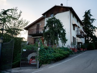 Appartamento in Vendita a Medesano, zona Ramiola, 110'000&euro;, 100 m²