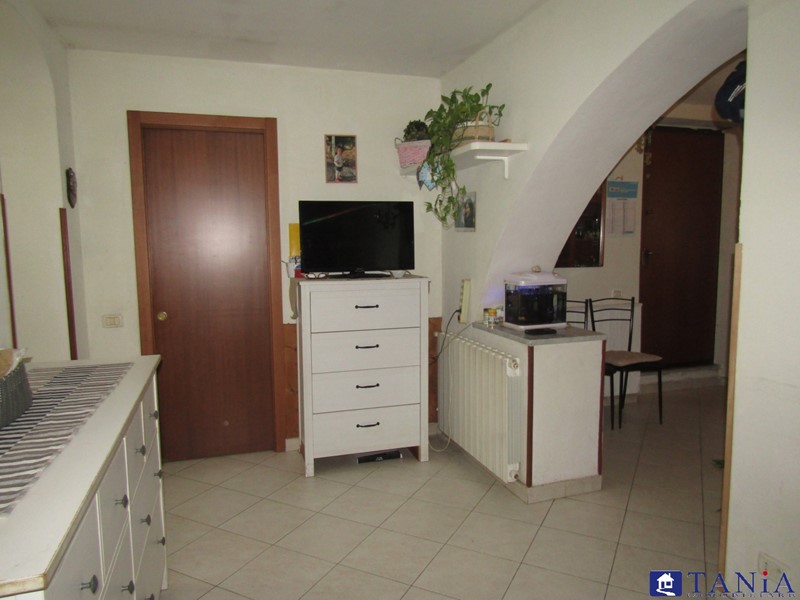 Casa Semi Indipendente in Vendita a Carrara, 150'000€, 75 m²