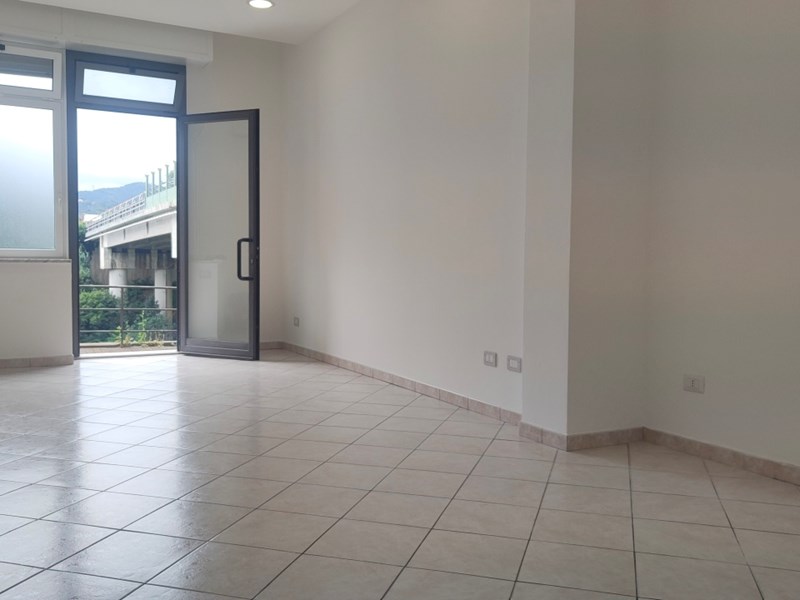 Bilocale in Vendita a Savona, zona Legino, 69'000€, 36 m²