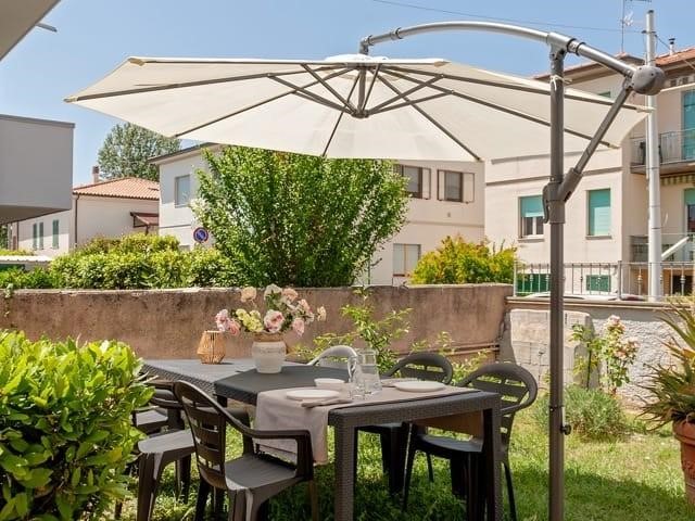 Trilocale in Affitto a Rosignano Marittimo, zona Vada, 2'600€, 70 m², arredato