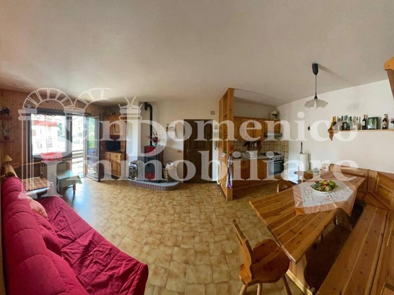 Trilocale in Vendita a Fiumalbo, zona Dogana, 75'000€, 66 m², arredato