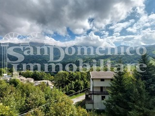 Trilocale in Vendita a Fiumalbo, zona Dogana, 75'000€, 66 m², arredato