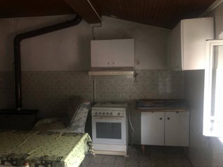 Casa Indipendente in Vendita a Massa, 90'000€, 91 m²