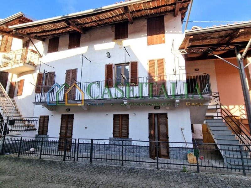 Casa Semi Indipendente in Vendita a Fiorano Canavese, 35'000€, 100 m²
