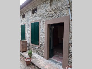 Appartamento in Affitto a Fornovo di Taro, 420€, arredato