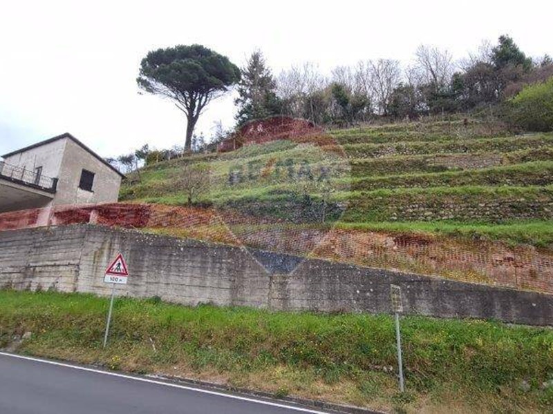 Rustico in Vendita a Mezzanego, zona Borgonovo Ligure, 35'000€, 134 m²