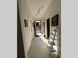 Ufficio in Affitto a San Giuliano Terme, 240€, 135 m²