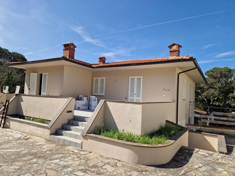 Bilocale in Vendita a Rosignano Marittimo, zona Castiglioncello, 210'000€, 50 m²