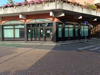 Ufficio in Vendita a Tradate, 290'000€, 321 m²