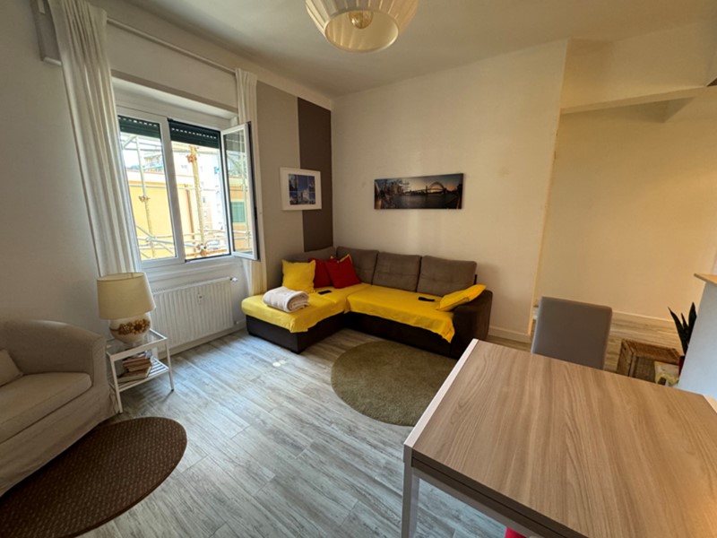 Quadrilocale in Vendita a Genova, zona San Fruttuoso, 128'000€, 75 m²