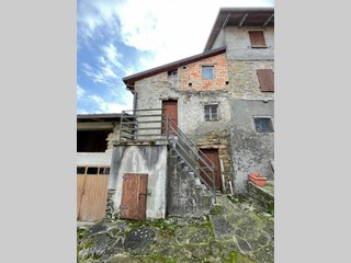 Trilocale in Vendita a Solignano, zona Boio, 15'000&euro;, 40 m²