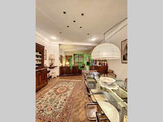 Casa Indipendente in Vendita a Viareggio, 600'000€, 360 m²