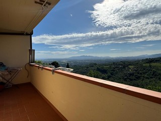 Villetta a schiera in Vendita a Lamporecchio, 250'000€, 180 m², con Box